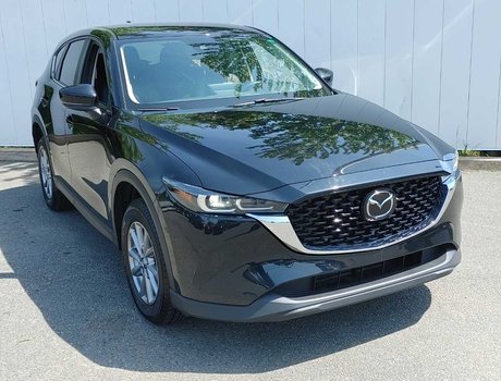 2025 Mazda CX-5 Preferred | Leather | Htd Wheel | Warranty to 2029