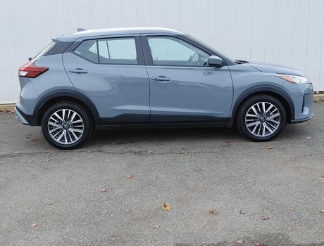 2024 Nissan Kicks SV | Cam | USB | HtdSeats | Warranty to 2029