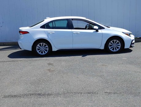 2023 Toyota Corolla SE| AlloyWheels | Cam | HtdSeat | Warranty to 2028