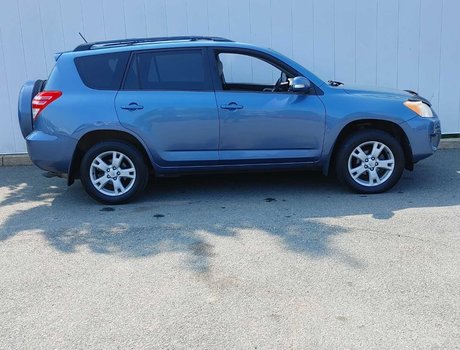2012 Toyota RAV4 Base | USB | Bluetooth | CD | Cruise