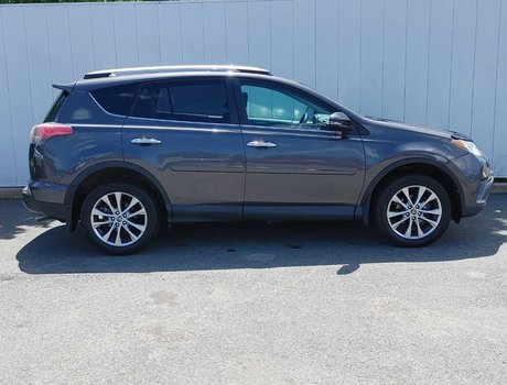 2017 Toyota RAV4 Limited | Leather | Roof | Nav