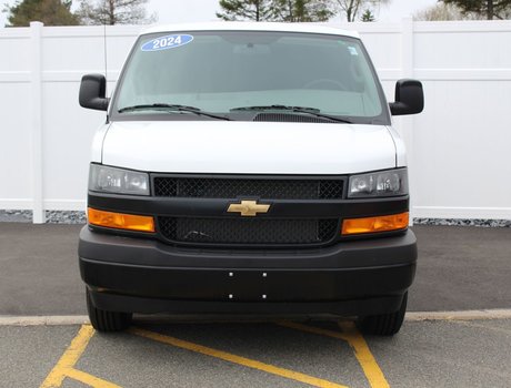 2024 Chevrolet Express 2500 Work Van | Cam | A/C | Keyless | Warranty to 2029