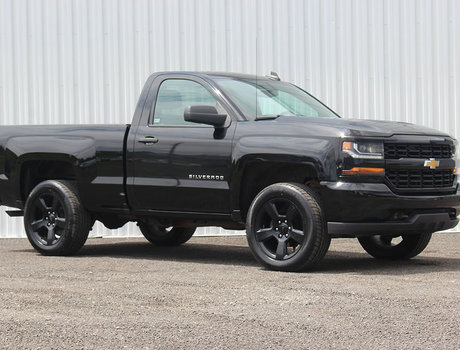 2017 Chevrolet Silverado 1500 WT | BlackOutEdition | 4WD | V8 | 20s | 6.5ftBox