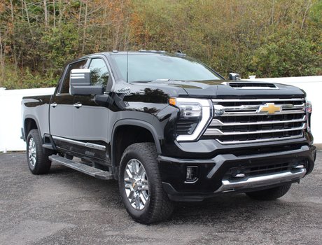 2024 Chevrolet Silverado 2500HD High Country | DIESEL | Leather | Warranty to 2028