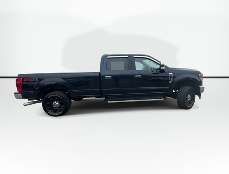 2022 Ford Super Duty F-250 SRW LARIAT | Roof | Cam | Lthr | Warranty to 2027