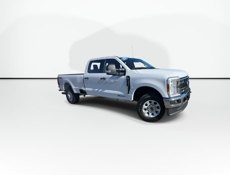 2024 Ford Super Duty F-350 SRW XLT | Diesel | Cam | Bluetooth | Warranty to 2029