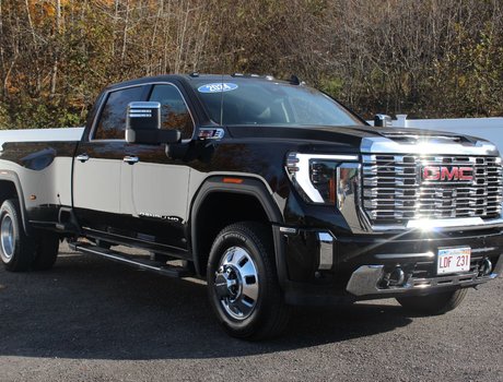 2024 GMC Sierra 3500HD Denali | DIESEL | Dually | Lthr | Warranty to 2028