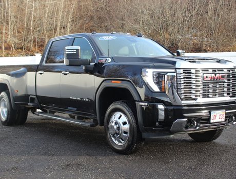 2024 GMC Sierra 3500HD Denali | DIESEL | Dually | Lthr | Warranty to 2028