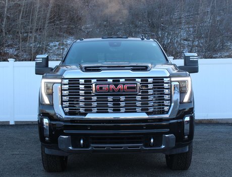 2024 GMC Sierra 3500HD Denali | DIESEL | Leather | Cam | Warranty to 2028