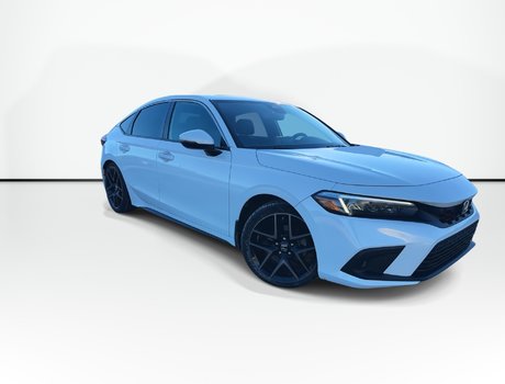 2024 Honda Civic Hatchback Sport Touring | Cam | HtdSeat | Warranty to 2029