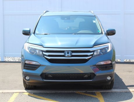 2017 Honda Pilot TOURING | Leather | SunRoof | Nav | Cam | USB | XM