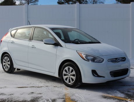 2016 Hyundai Accent GL | 6-Spd | USB | HtdSeats | Bluetooth | Keyless