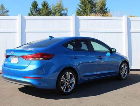 2017 Hyundai Elantra GLS | SunRoof | HtdSeats | Cam | Bluetooth | Aux