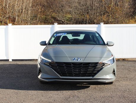 2021 Hyundai Elantra Preferred | Cam | USB | HtdSeat | Warranty to 2026