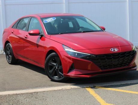 2022 Hyundai Elantra Preferred | HtdSeat | Cam | Aux | Warranty to 2027