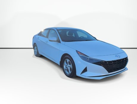 2022 Hyundai Elantra Essential | Cam | HtdSeats | Warranty to 2027