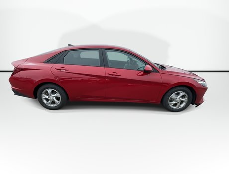 2022 Hyundai Elantra Essential | Cam | HtdSeat | Bluetooth | USB | Aux