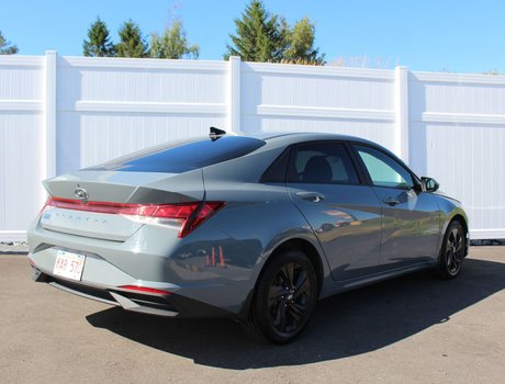 2023 Hyundai Elantra Preferred | HtdSeat | Cam | USB | Warranty to 2027
