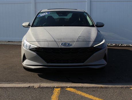 2023 Hyundai Elantra Preferred Tech | Roof | Cam | Warranty to 2028