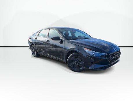 2023 Hyundai Elantra Preferred | Cam | HtdSeat | Warranty to 2028