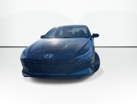 2023 Hyundai Elantra Preferred | Cam | HtdSeats | Warranty to 2028