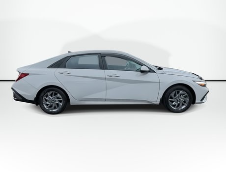 2024 Hyundai ELANTRA PREFERRED