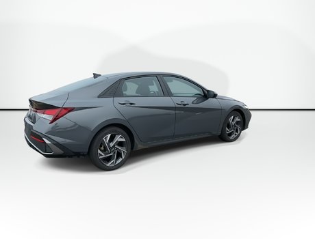 2025 Hyundai Elantra Preferred | Roof | Tech | Cam | Warranty to 2030