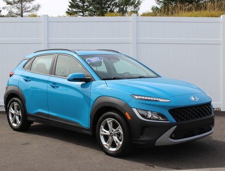 2022 Hyundai Kona Preferred | Lthr | Roof | USB | Warranty to 2027