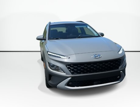 2022 Hyundai Kona Preferred | Roof | Lthr | USB | Warranty to 2027