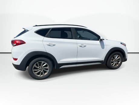 2018 Hyundai Tucson SE | Roof | Lthr | Cam | HtdSeat | Bluetooth | USB