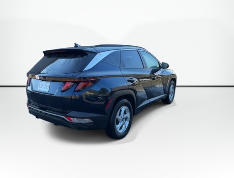 2022 Hyundai Tucson Preferred | Cam | HtdSeats | Warranty to 2027