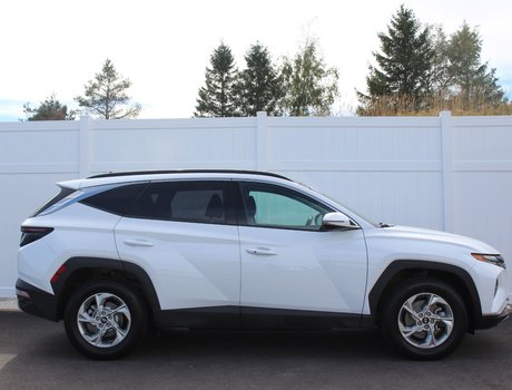 2024 Hyundai Tucson Trend | Roof | HtdSeats | Cam | Warranty to 2029