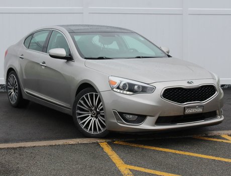 2014 Kia Cadenza Premium | Lthr | SunRoof | Cam | HtdSeats | Aux