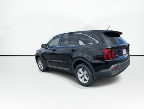 2021 Kia Sorento LX+ | Cam | HtdSeat | Bluetooth | Aux | USB | AC
