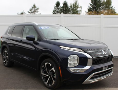 2023 Mitsubishi Outlander GT S-AWC | Leather | Roof | Nav | Warranty to 2033