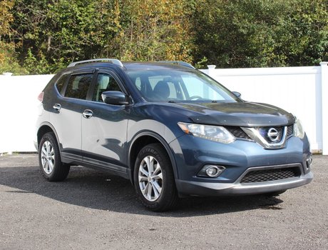 2016 Nissan Rogue SV | Cam | USB | HtdSeats | Bluetooth | Keyless