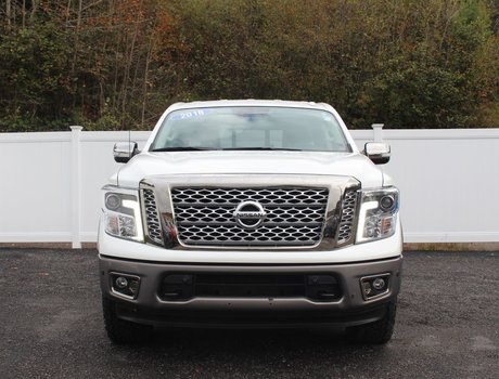 2018 Nissan Titan Platinum | Leather | Nav | Cam | USB | HtdWheel