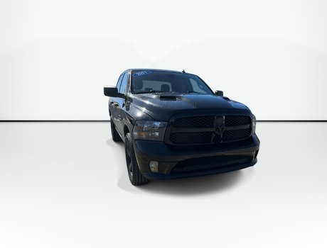 2021 Ram 1500 Classic Express | Cam | Bluetooth | AC | Warranty to 2026