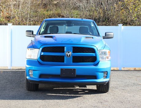 2022 Ram 1500 Classic Express | Cam | USB | Bluetooth | Warranty to 2027