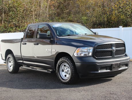 2022 Ram 1500 Classic Tradesman | Cam | Bluetooth | Warranty to 2027