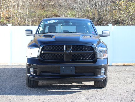 2023 Ram 1500 Classic Express | Cam | USB | HtdWheel | Warranty to 2028