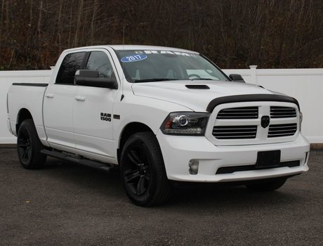 2017 Ram 1500 Sport | Cam | USB | Bluetooth | Keyless | Cruise