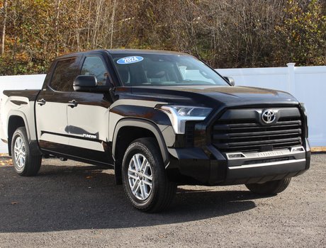 2024 Toyota Tundra SR | Cam | USB | Bluetooth | Warranty to 2029