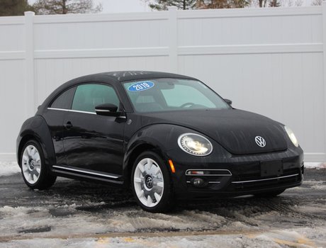 2019 Volkswagen Beetle Wolfsburg Edition | Cam | USB | HtdSeats | Keyless