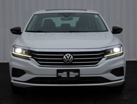 2022 Volkswagen Passat Limited Edition | Leather | Cam | Warranty to 2026