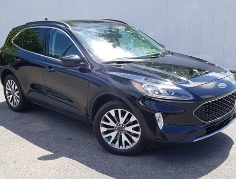 2022 Ford Escape Titanium | Leather | Nav | Cam | USB | HtdWheel