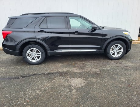 2023 Ford Explorer XLT | Leather | SunRoof | Cam | Warranty to 2029
