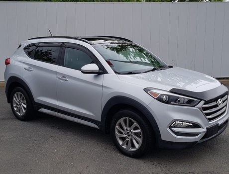 2017 Hyundai Tucson SE | Leather | SunRoof | Cam | USB | Htd Wheel