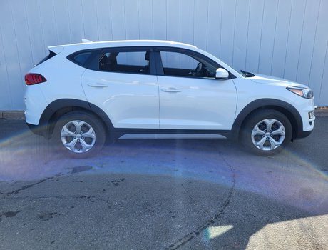 2021 Hyundai Tucson Essential | Cam | USB | HtdSeats | Bluetooth