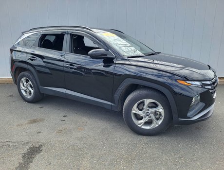 2024 Hyundai Tucson Preferred | Cam | USB | HtdSeat | Warranty to 2029
